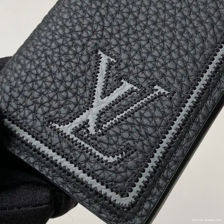 Official Brother Sam LV 19B5790087 Bags 0702
